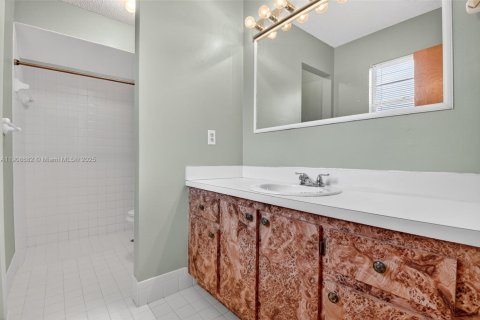 Villa ou maison à louer à Lake Worth, Floride: 3 chambres, 156.35 m2 № 1964365 - photo 18