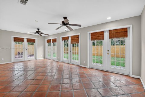 Villa ou maison à louer à Lake Worth, Floride: 3 chambres, 156.35 m2 № 1964365 - photo 11