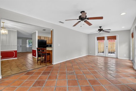 Villa ou maison à louer à Lake Worth, Floride: 3 chambres, 156.35 m2 № 1964365 - photo 12