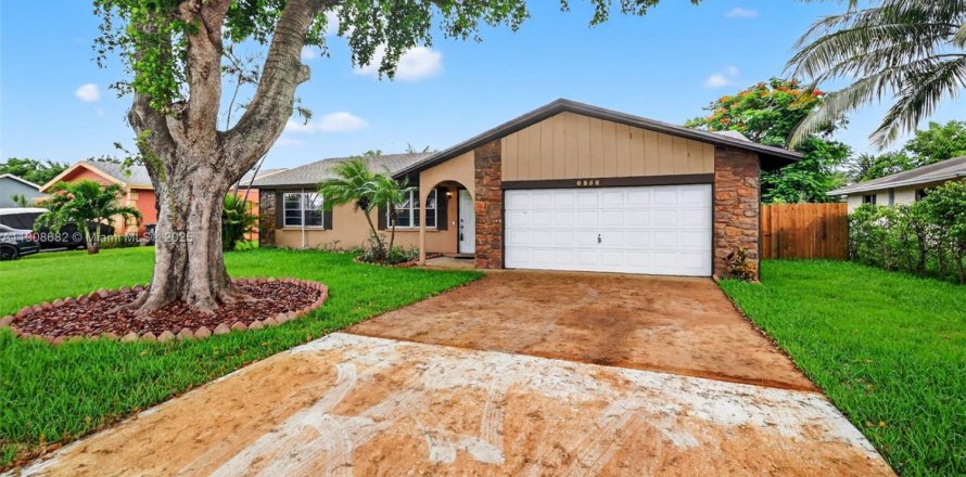 Villa ou maison à Lake Worth, Floride 3 chambres, 156.35 m2 № 1964365