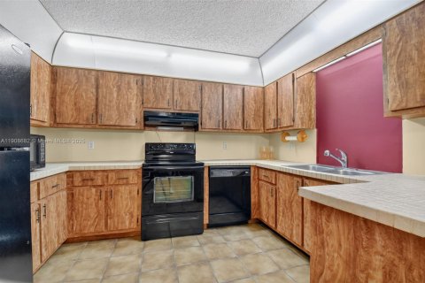 Villa ou maison à louer à Lake Worth, Floride: 3 chambres, 156.35 m2 № 1964365 - photo 7