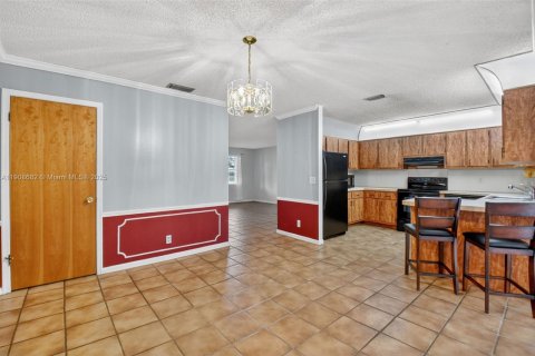 Villa ou maison à louer à Lake Worth, Floride: 3 chambres, 156.35 m2 № 1964365 - photo 5