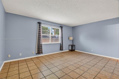 Villa ou maison à louer à Lake Worth, Floride: 3 chambres, 156.35 m2 № 1964365 - photo 14