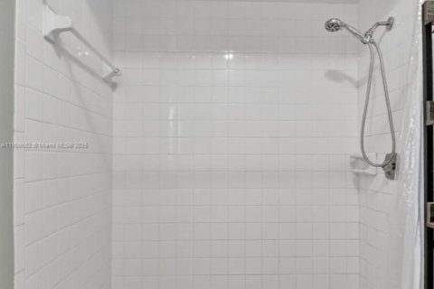 Villa ou maison à louer à Lake Worth, Floride: 3 chambres, 156.35 m2 № 1964365 - photo 20