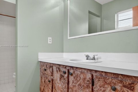 Villa ou maison à louer à Lake Worth, Floride: 3 chambres, 156.35 m2 № 1964365 - photo 19