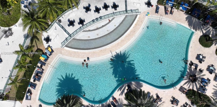 Condo à Miami Beach, Floride, 2 chambres  № 2335813