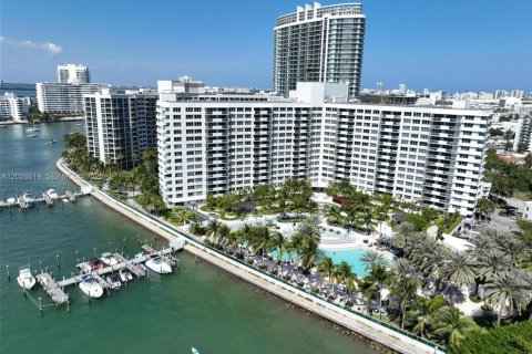 Copropriété à louer à Miami Beach, Floride: 2 chambres, 94.76 m2 № 2335813 - photo 27