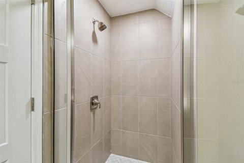 Casa en venta en Zephyrhills, Florida, 4 dormitorios, 242.94 m2 № 1559974 - foto 9