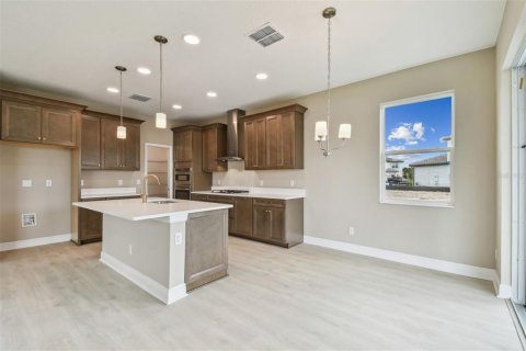 Casa en venta en Zephyrhills, Florida, 4 dormitorios, 242.94 m2 № 1559974 - foto 17