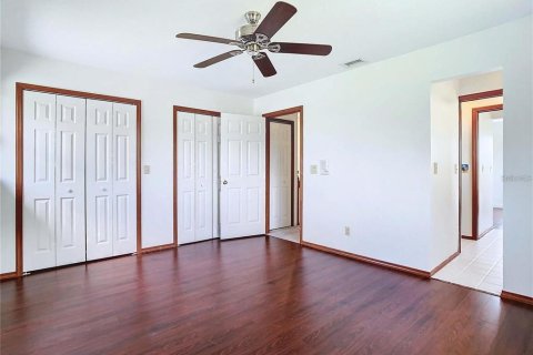 House in Parrish, Florida 4 bedrooms, 303.7 sq.m. № 1813627 - photo 13
