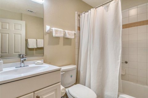 Condominio en alquiler en Sarasota, Florida, 3 dormitorios, 149.02 m2 № 2109392 - foto 25