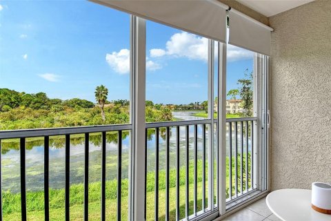 Condominio en alquiler en Sarasota, Florida, 3 dormitorios, 149.02 m2 № 2109392 - foto 2