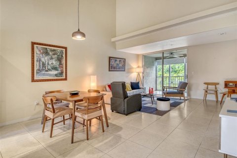Condominio en alquiler en Sarasota, Florida, 3 dormitorios, 149.02 m2 № 2109392 - foto 5