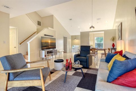 Condominio en alquiler en Sarasota, Florida, 3 dormitorios, 149.02 m2 № 2109392 - foto 12