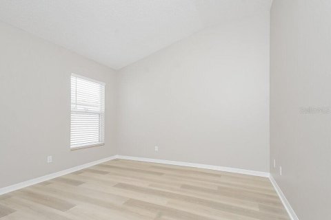 Villa ou maison à louer à Ruskin, Floride: 4 chambres, 201.51 m2 № 2157260 - photo 12