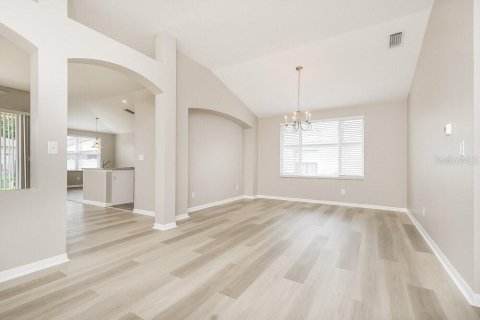 Villa ou maison à louer à Ruskin, Floride: 4 chambres, 201.51 m2 № 2157260 - photo 8
