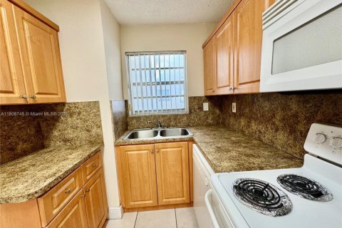 Condominio en venta en Miami, Florida, 2 dormitorios, 89.93 m2 № 1934299 - foto 20