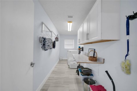 Купить виллу или дом в Ротонда, Флорида 9 комнат, 176.33м2, № 2337398 - фото 5