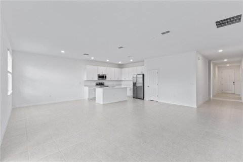 Casa en venta en Haines City, Florida, 4 dormitorios, 176.51 m2 № 1688009 - foto 5