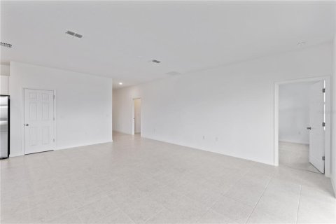 Casa en venta en Haines City, Florida, 4 dormitorios, 176.51 m2 № 1688009 - foto 11