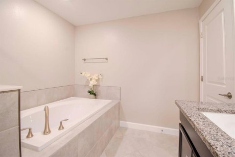 Touwnhouse à vendre à Lutz, Floride: 4 chambres, 229.1 m2 № 1801945 - photo 16
