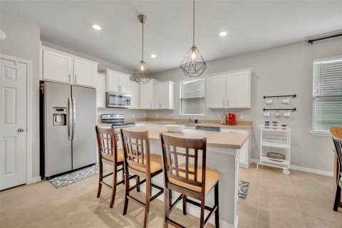 House in Davenport, Florida 4 bedrooms, 187.2 sq.m. № 1884153 - photo 9