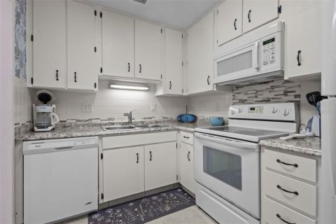 Condominio en venta en Dunedin, Florida, 1 dormitorio, 62.24 m2 № 1818865 - foto 11