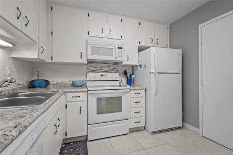 Condominio en venta en Dunedin, Florida, 1 dormitorio, 62.24 m2 № 1818865 - foto 10