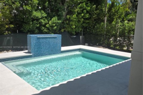 Villa ou maison à vendre à Coral Gables, Floride: 4 chambres, 347.73 m2 № 2017055 - photo 6