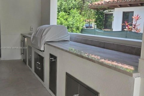 Villa ou maison à vendre à Coral Gables, Floride: 4 chambres, 347.73 m2 № 2017055 - photo 22