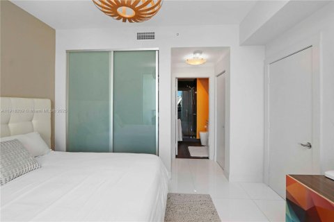 Condominio en alquiler en Miami, Florida, 2 dormitorios, 134.71 m2 № 1973022 - foto 19