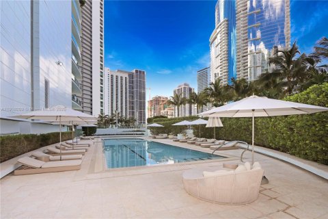 Condominio en alquiler en Miami, Florida, 2 dormitorios, 134.71 m2 № 1973022 - foto 24