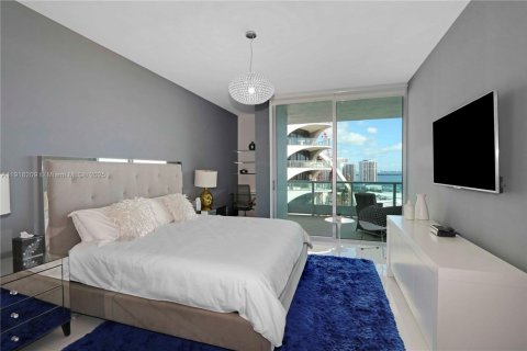 Condominio en alquiler en Miami, Florida, 2 dormitorios, 134.71 m2 № 1973022 - foto 13