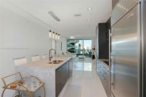 Condominio en alquiler en Miami, Florida, 2 dormitorios, 134.71 m2 № 1973022 - foto 4