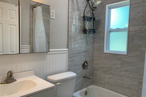 House in Largo, Florida 2 bedrooms, 54.35 sq.m. № 1807236 - photo 8