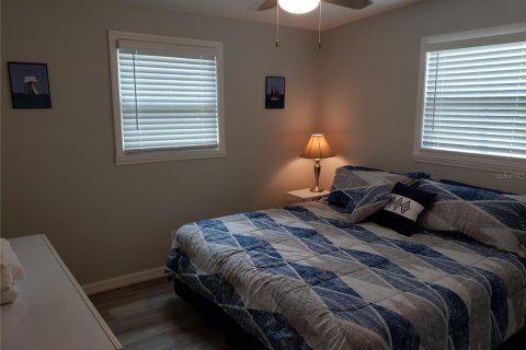 House in Largo, Florida 2 bedrooms, 54.35 sq.m. № 1807236 - photo 9