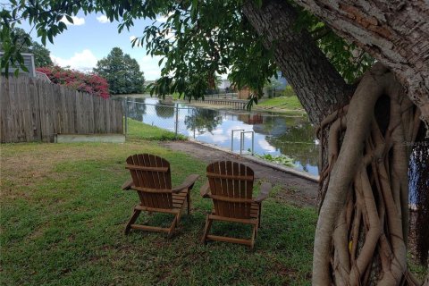 House in Largo, Florida 2 bedrooms, 54.35 sq.m. № 1807236 - photo 3