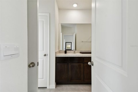 Townhouse in Wesley Chapel, Florida 3 bedrooms, 163.32 sq.m. № 2231608 - photo 22