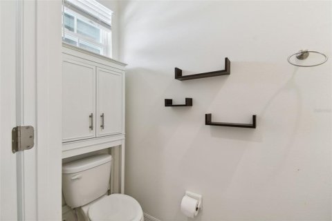 Townhouse in Wesley Chapel, Florida 3 bedrooms, 163.32 sq.m. № 2231608 - photo 17