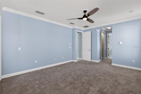 Casa en venta en Kissimmee, Florida, 5 dormitorios, 281.68 m2 № 2306249 - foto 18