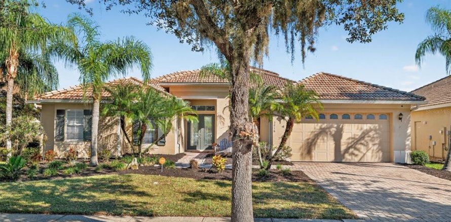 Casa en Kissimmee, Florida 5 dormitorios, 281.68 m2 № 2306249