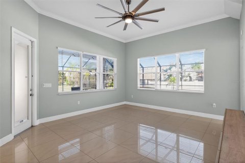 Casa en venta en Kissimmee, Florida, 5 dormitorios, 281.68 m2 № 2306249 - foto 15