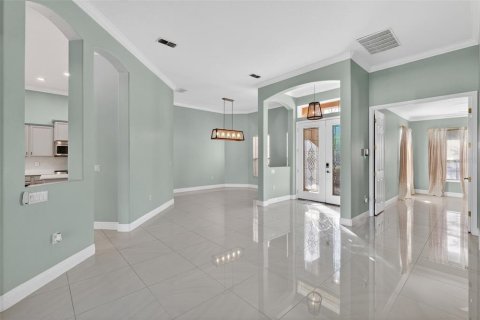 Casa en venta en Kissimmee, Florida, 5 dormitorios, 281.68 m2 № 2306249 - foto 8