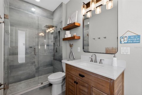 Casa en venta en Kissimmee, Florida, 5 dormitorios, 281.68 m2 № 2306249 - foto 26