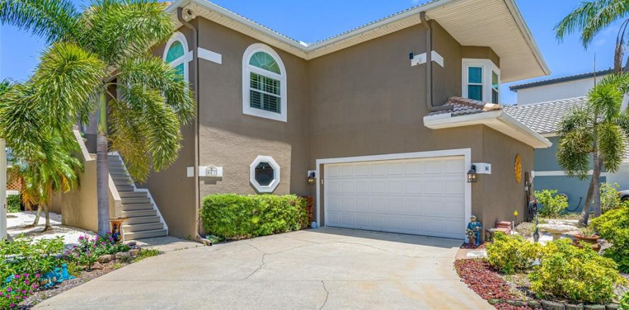 Casa en Apollo Beach, Florida 5 dormitorios, 264.77 m2 № 1844972