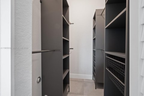 Купить виллу или дом в Майами, Флорида 3 спальни, 142.33м2, № 2027267 - фото 30