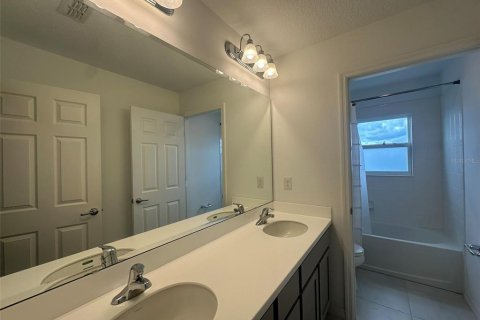 Villa ou maison à louer à Kissimmee, Floride: 5 chambres, 209.12 m2 № 1877118 - photo 24
