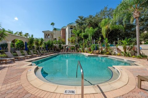 Condo in Tampa, Florida, 2 bedrooms  № 1372075 - photo 19