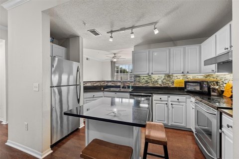 Condo in Tampa, Florida, 2 bedrooms  № 1372075 - photo 5
