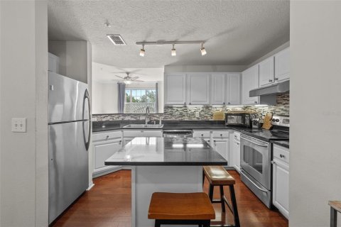 Condo in Tampa, Florida, 2 bedrooms  № 1372075 - photo 6